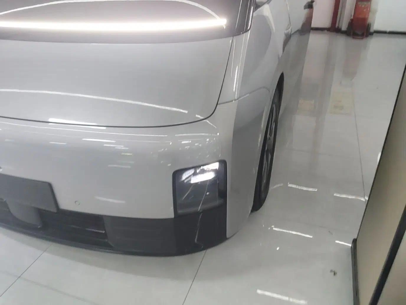 Li Auto MEGA 2025 Home Family Special Edition — миниатюра 8