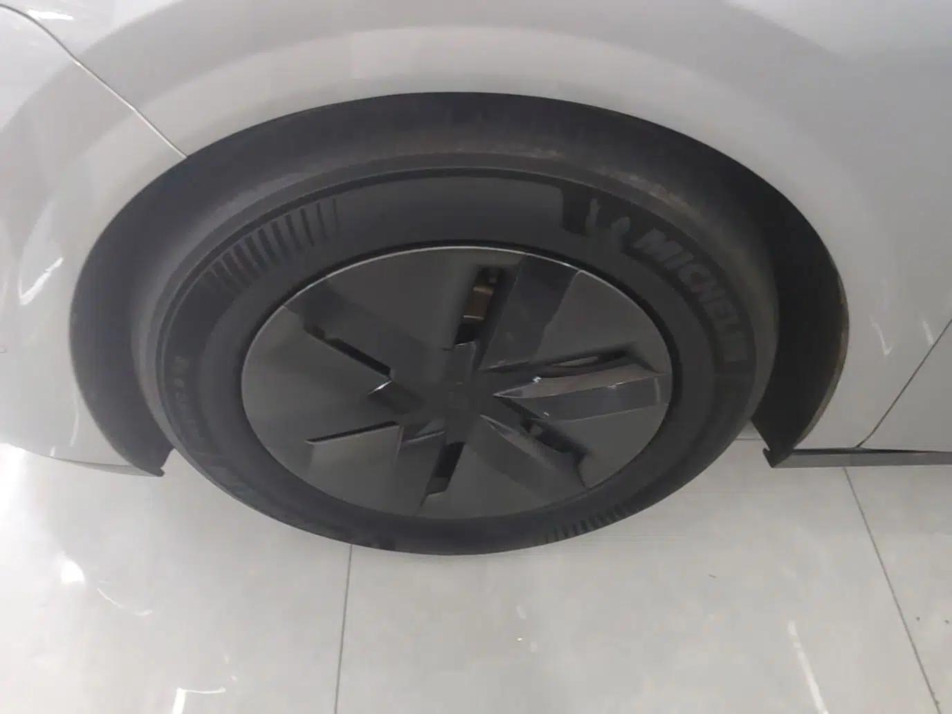 Li Auto MEGA 2025 Home Family Special Edition — миниатюра 10