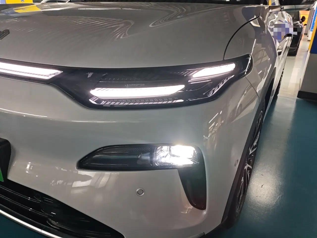 Leapmotor C11 2026 All-Electric 640 LiDAR Prestige Edition — миниатюра 8