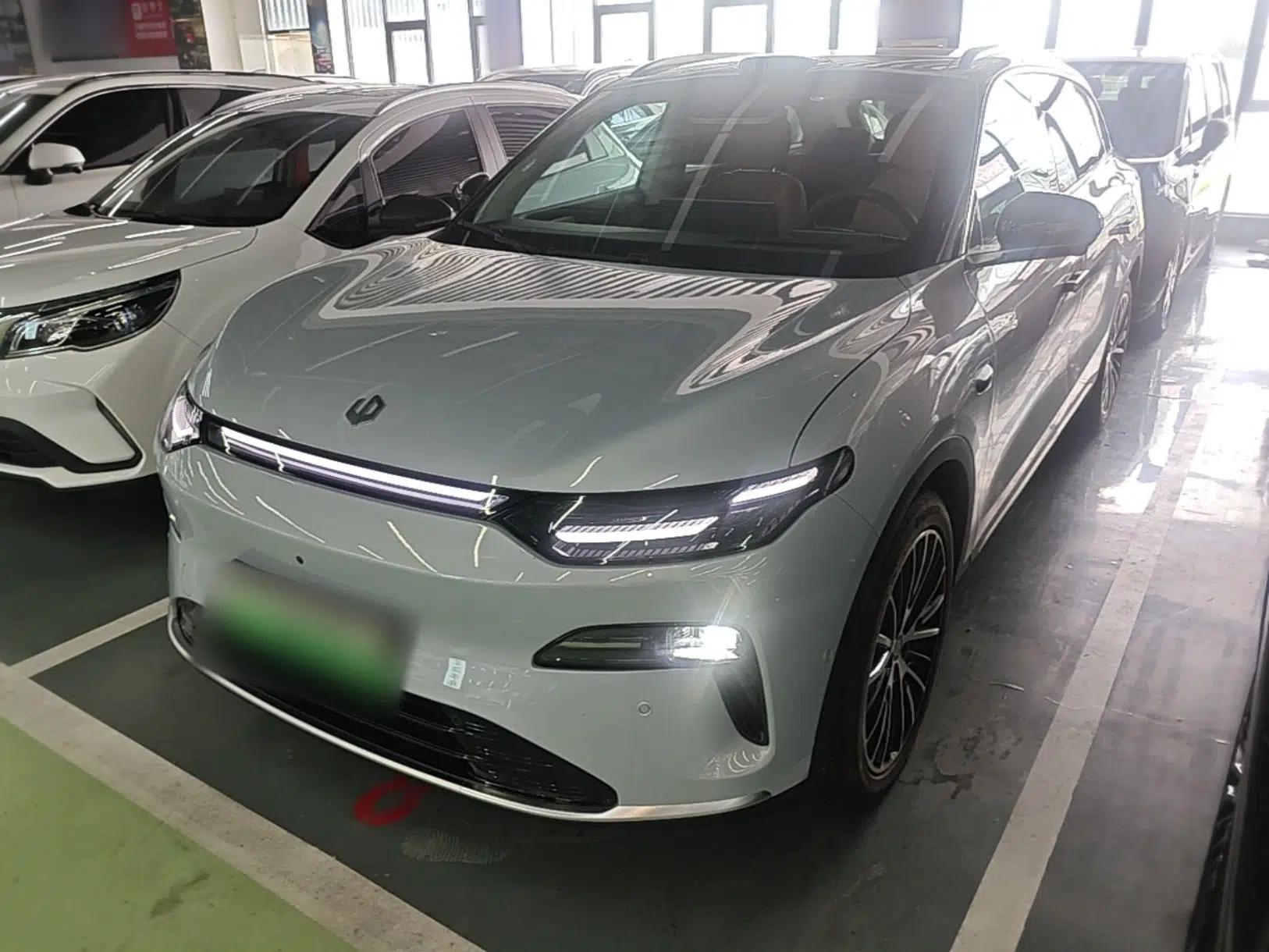 Leapmotor C11 2026 All-Electric 640 LiDAR Prestige Edition — миниатюра 1
