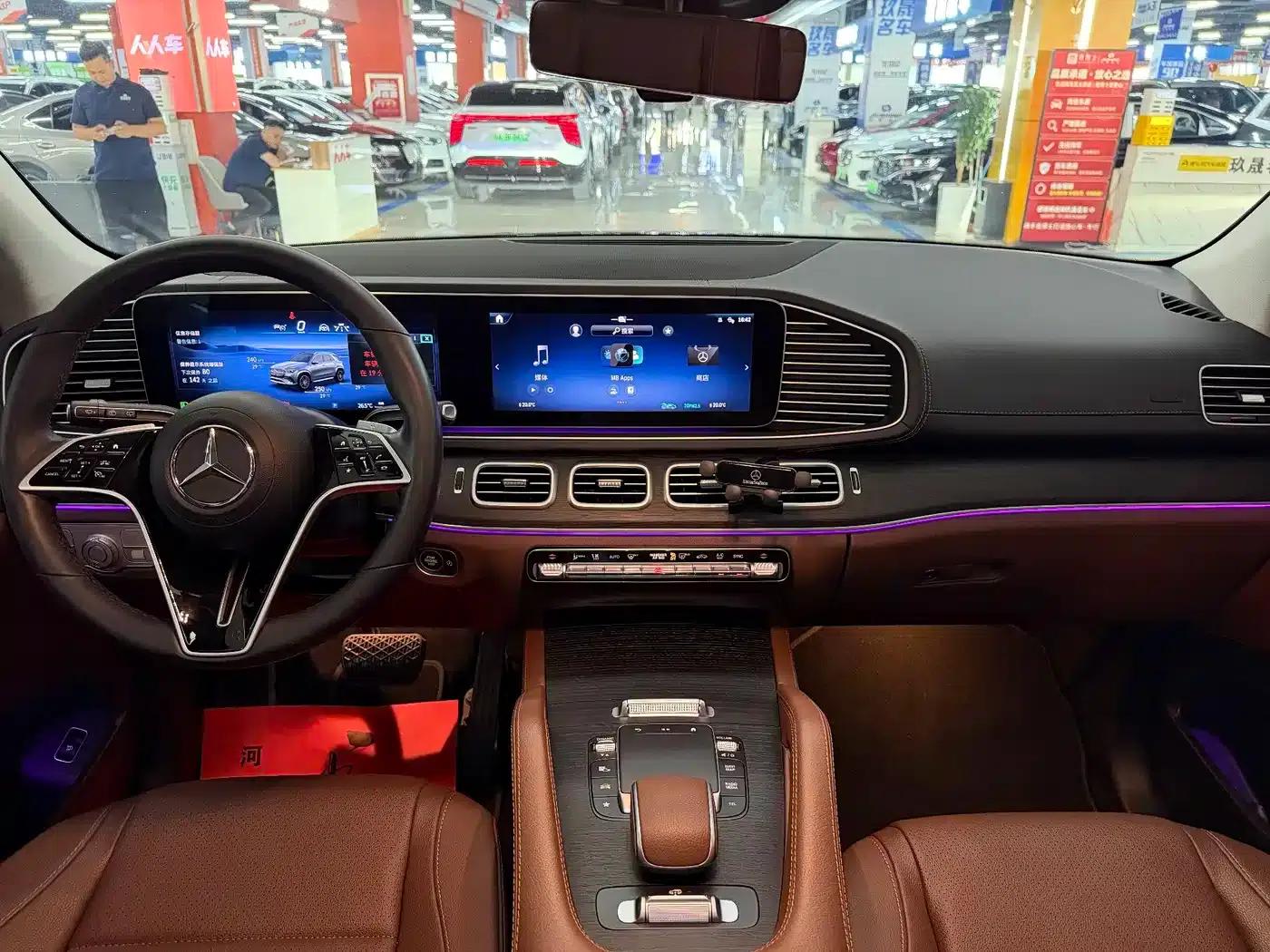 Imported Mercedes-Benz GLE 2025 GLE 350 4MATIC Fashion Model — миниатюра 15
