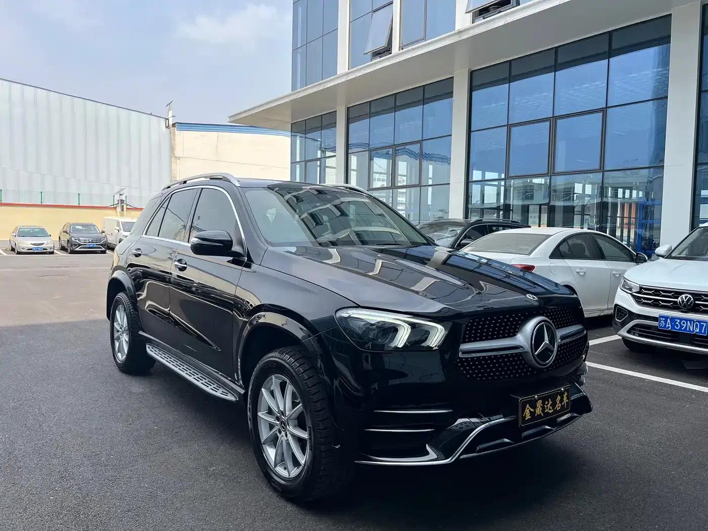 Imported Mercedes-Benz GLE 2020 facelift GLE 350 4MATIC Fashion model — миниатюра 3