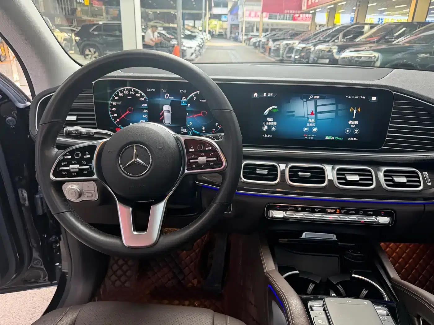 Imported Mercedes-Benz GLE 2023 GLE 350 4MATIC Fashion Model — миниатюра 13