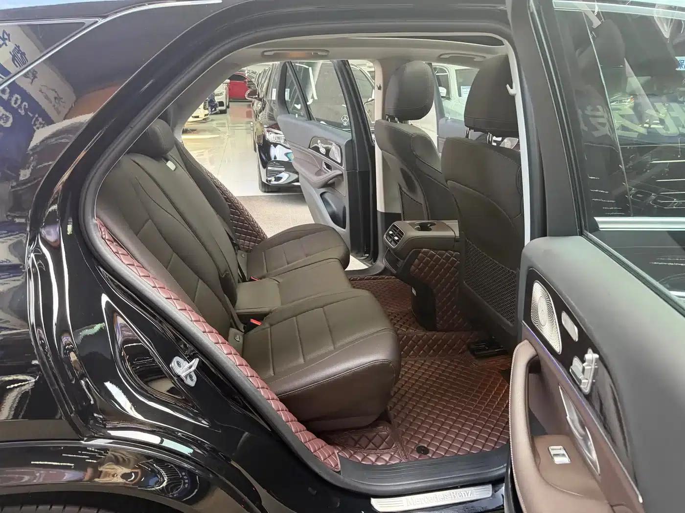 Imported Mercedes-Benz GLE 2023 GLE 350 4MATIC Fashion Model — миниатюра 17