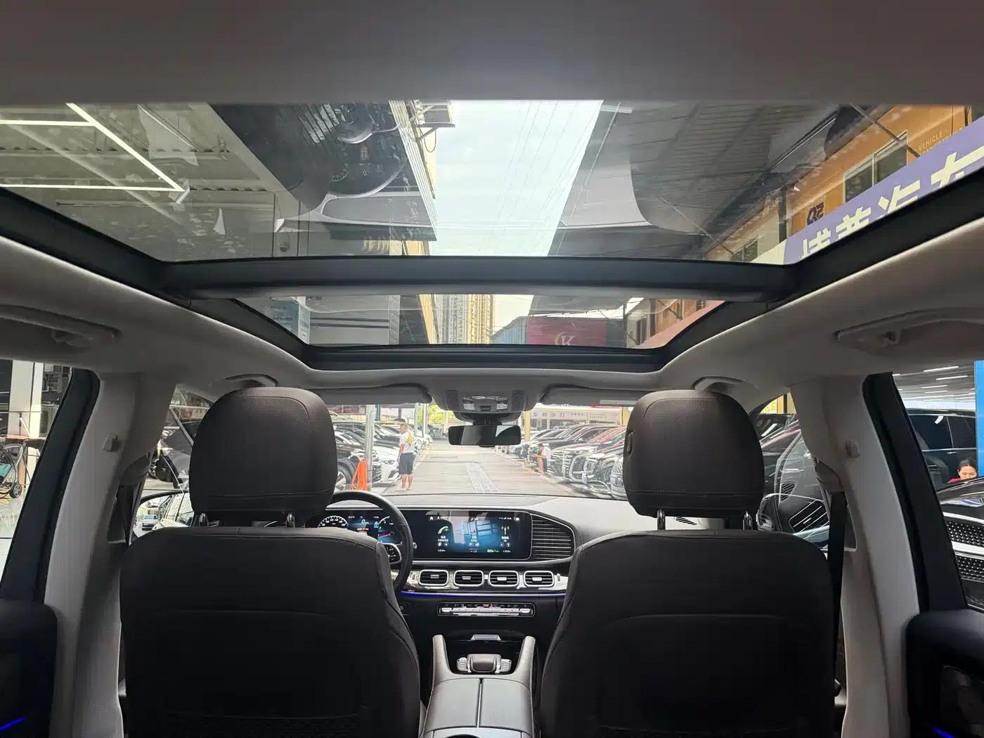 Imported Mercedes-Benz GLE 2023 GLE 350 4MATIC Fashion Model — миниатюра 18