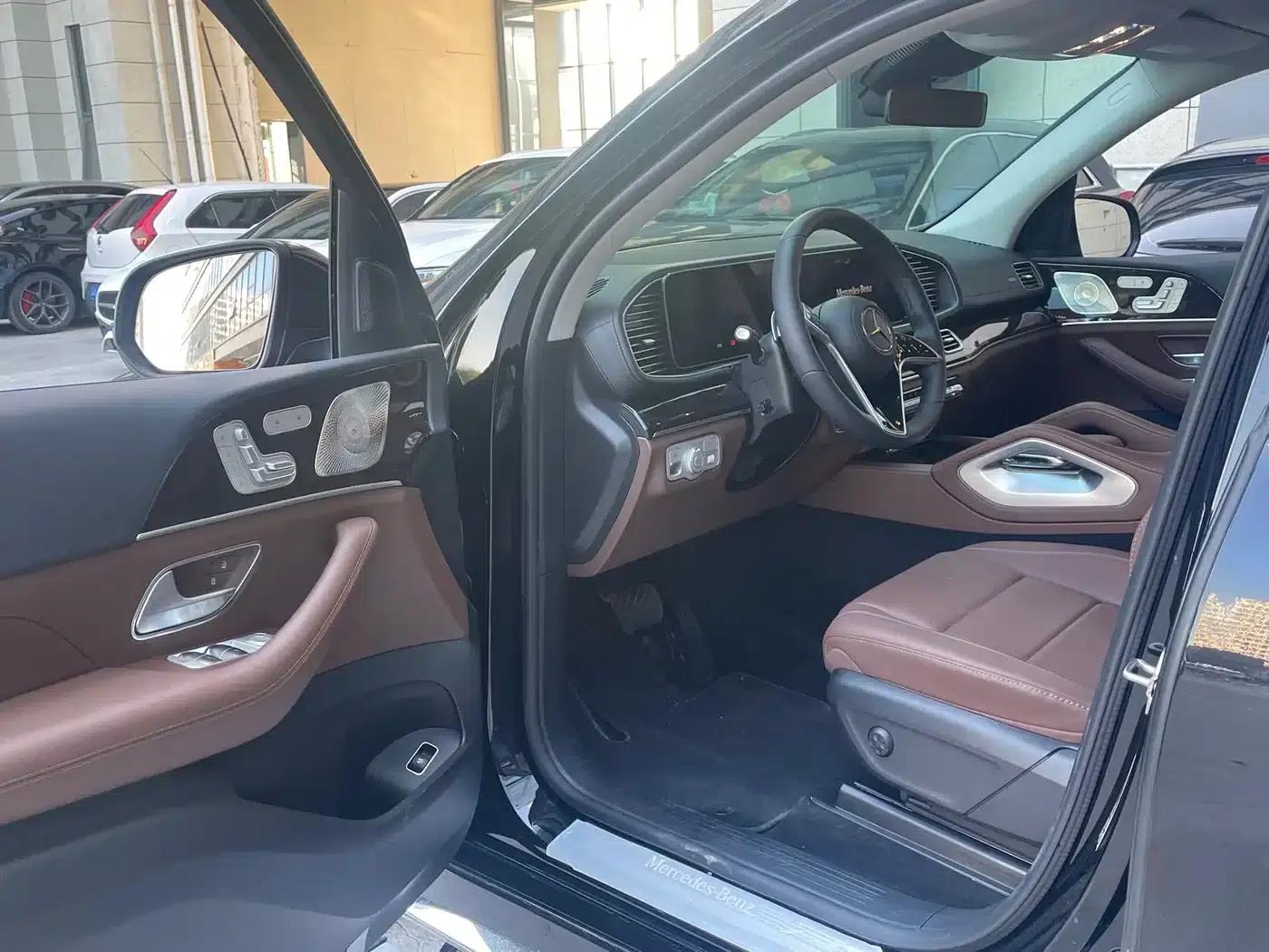 Imported Mercedes-Benz GLE 2025 Facelift GLE 350 4MATIC Fashion Model — миниатюра 3