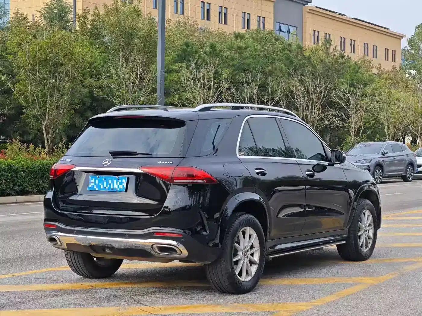Imported Mercedes-Benz GLE 2022 GLE 350 4MATIC Fashion Model — миниатюра 9