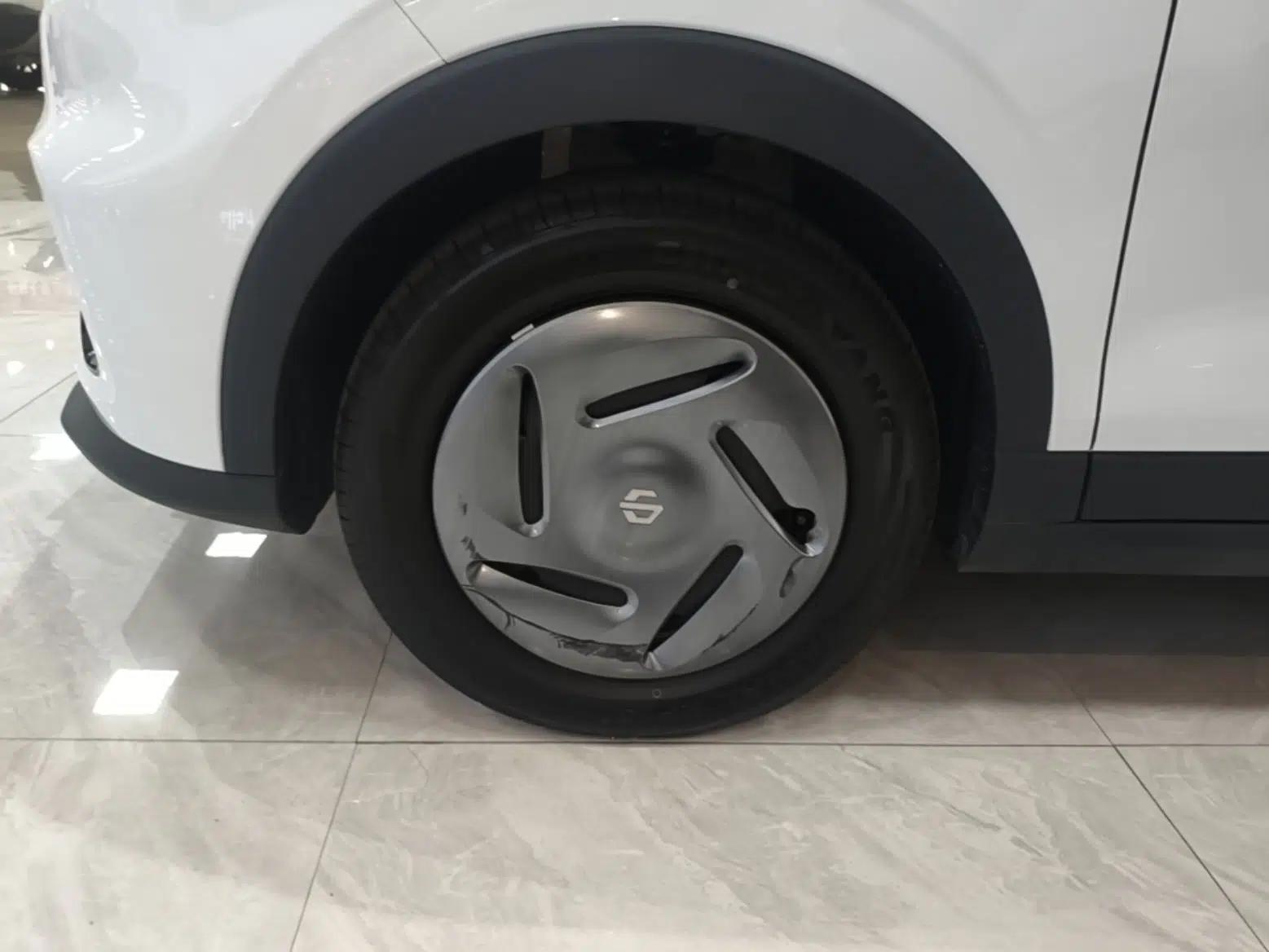 Leapmotor T03 2024 200 Lite Edition — миниатюра 10