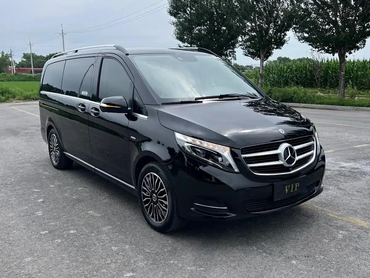Mercedes-Benz V-Class 2018 V 260 Premium Edition (China VI Emission Standard) — миниатюра 1