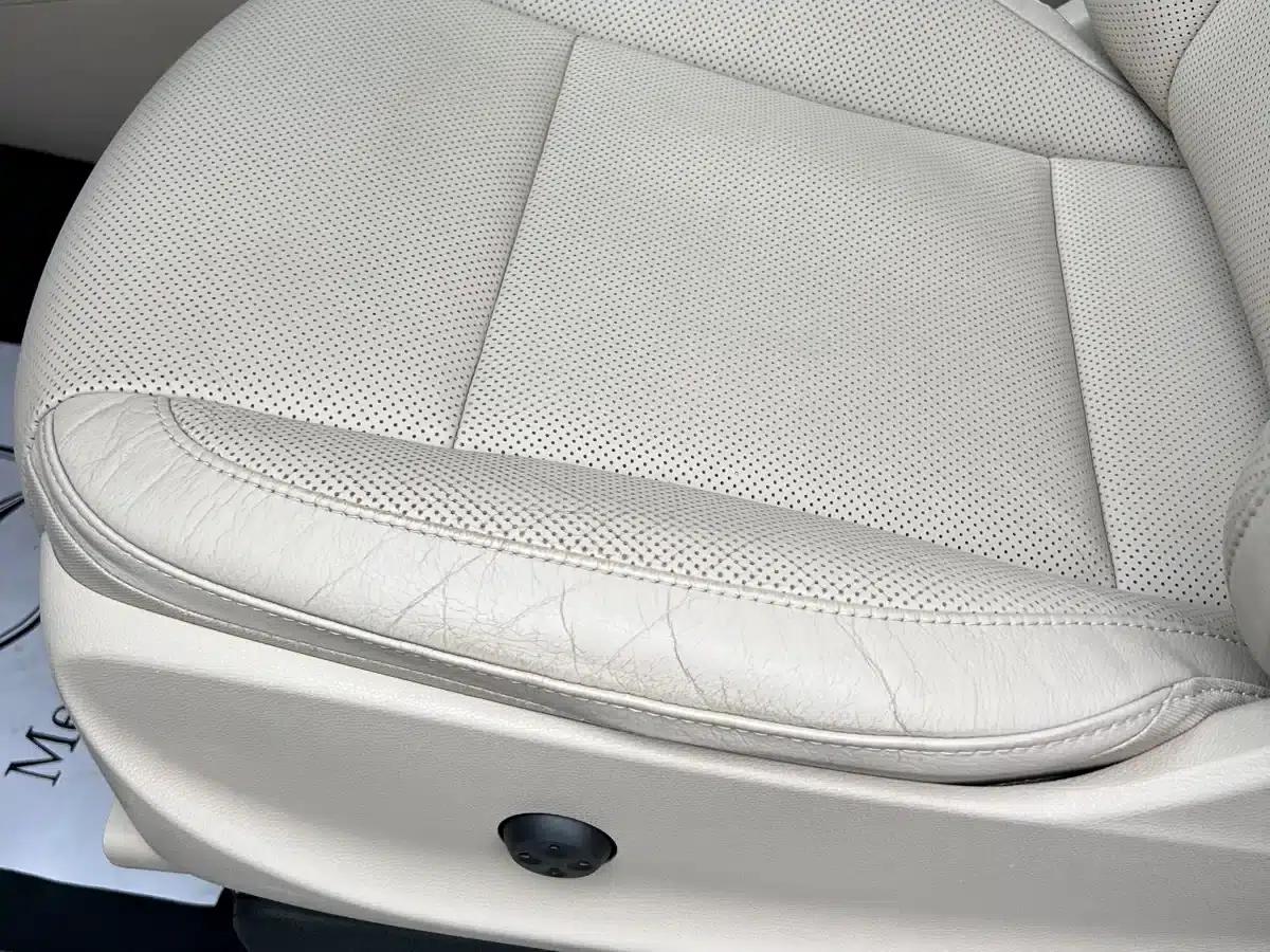 Mercedes-Benz V-Class 2018 V 260 Premium Edition (China VI Emission Standard) — миниатюра 17