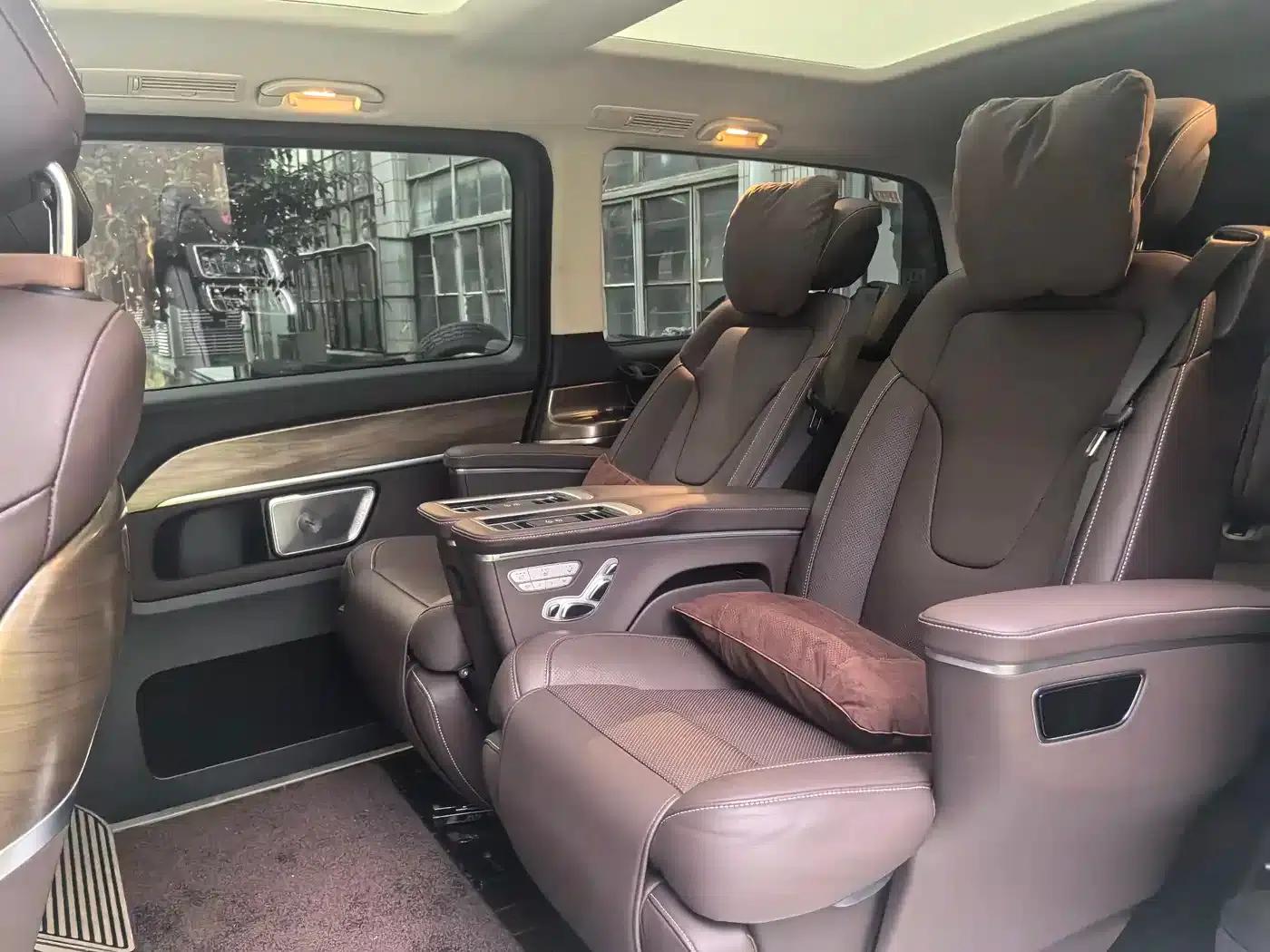 Mercedes-Benz V-Class 2022 V 260 L Long Wheelbase Luxury Edition — миниатюра 12