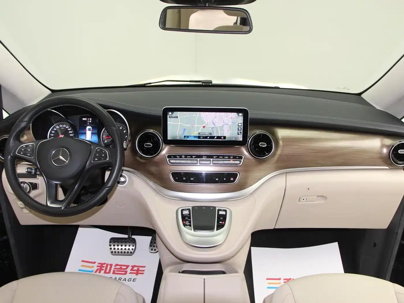 Mercedes-Benz V-Class 2020 V 260 Premium Edition — миниатюра 12