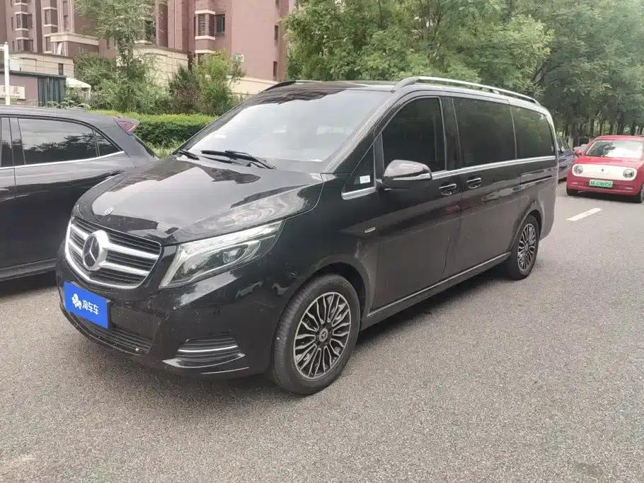 Mercedes-Benz V-Class 2018 V 260 Premium Edition (China VI Emission Standard) — миниатюра 1