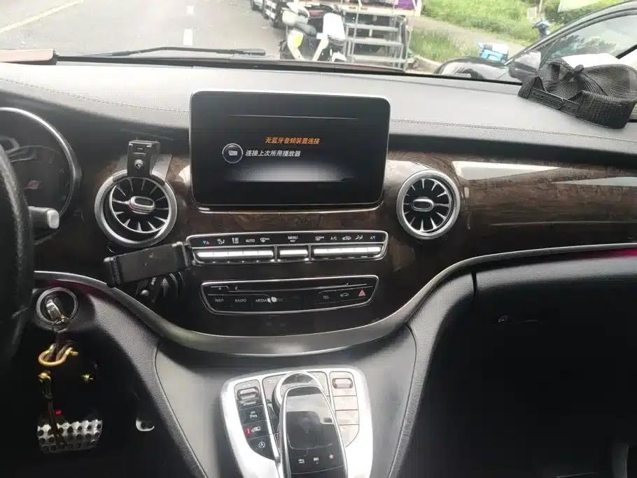 Mercedes-Benz V-Class 2018 V 260 Premium Edition (China VI Emission Standard) — миниатюра 13