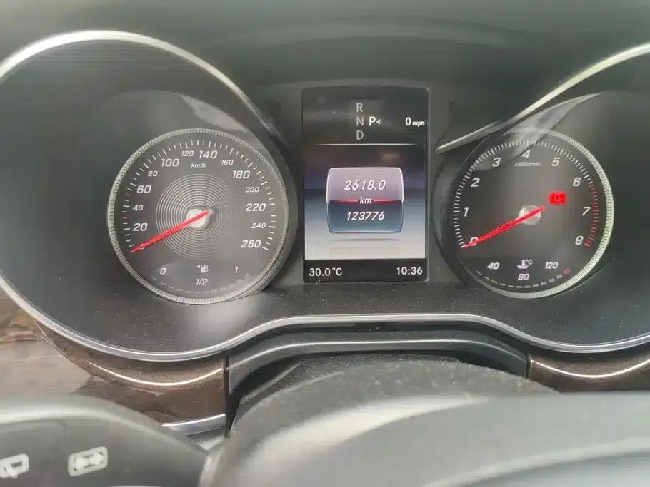 Mercedes-Benz V-Class 2018 V 260 Premium Edition (China VI Emission Standard) — миниатюра 14