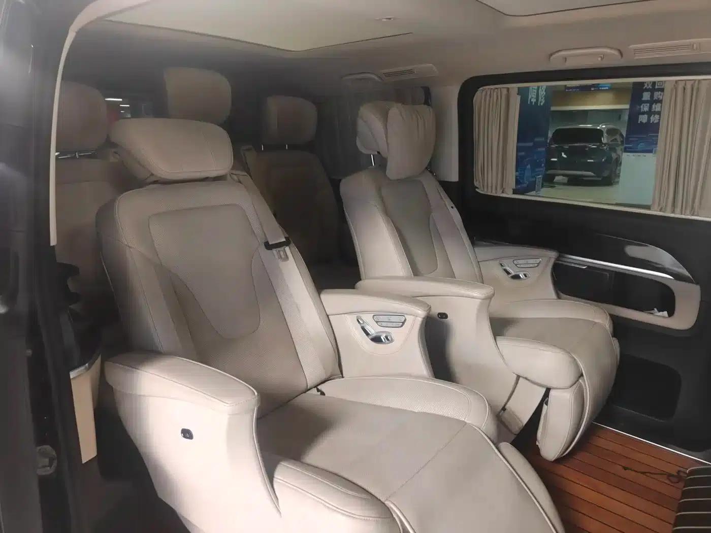Mercedes-Benz V-Class 2018 V 260 L Premium Extended Edition (China VI Emission Standard) — миниатюра 9