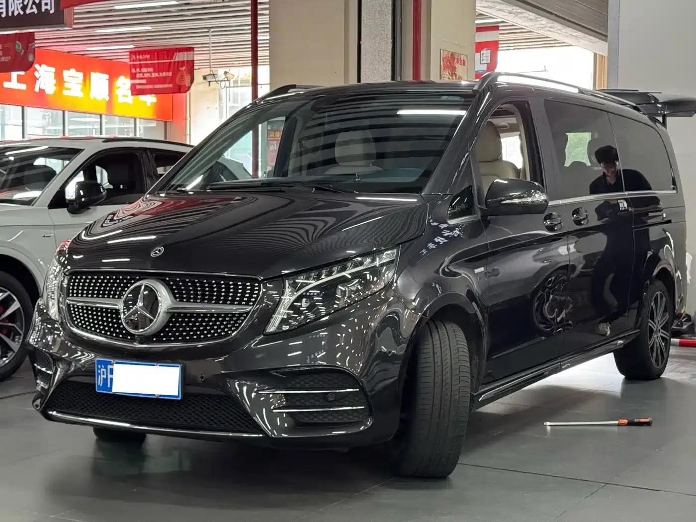 Mercedes-Benz V-Class 2022 V 260 L Long Wheelbase Luxury Edition — миниатюра 1