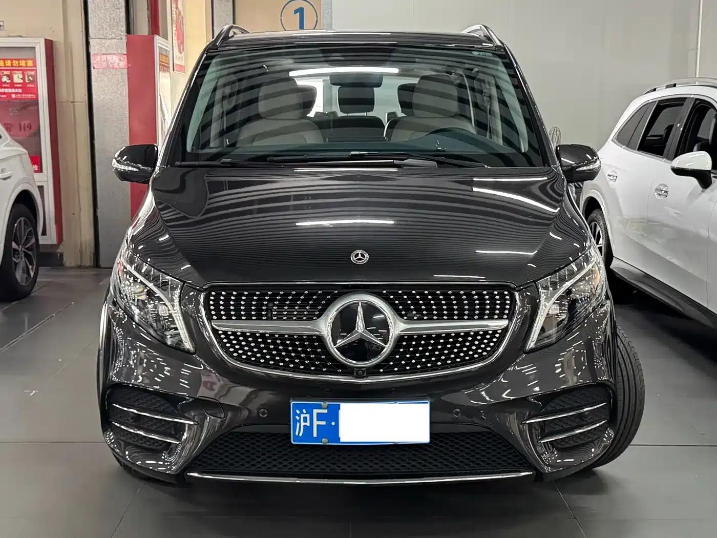 Mercedes-Benz V-Class 2022 V 260 L Long Wheelbase Luxury Edition — миниатюра 2