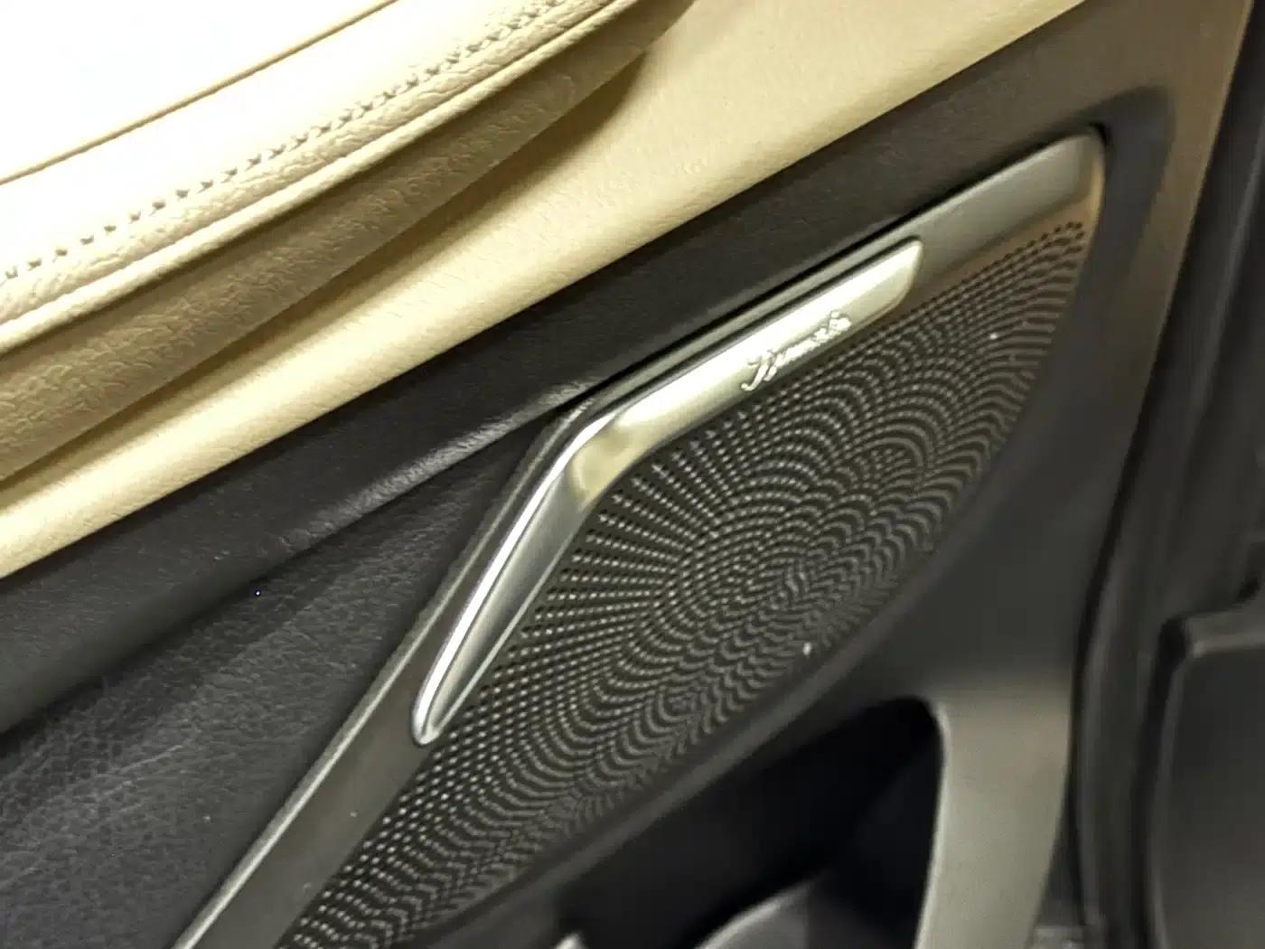 Mercedes-Benz V-Class 2022 V 260 L Long Wheelbase Luxury Edition — миниатюра 5
