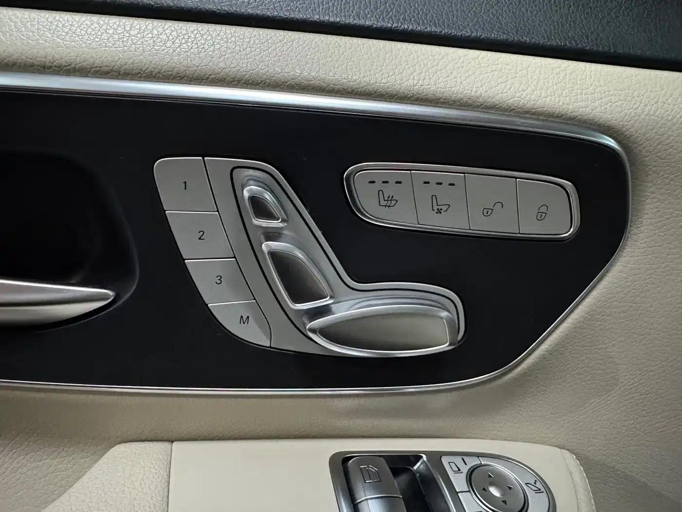 Mercedes-Benz V-Class 2022 V 260 L Long Wheelbase Luxury Edition — миниатюра 7