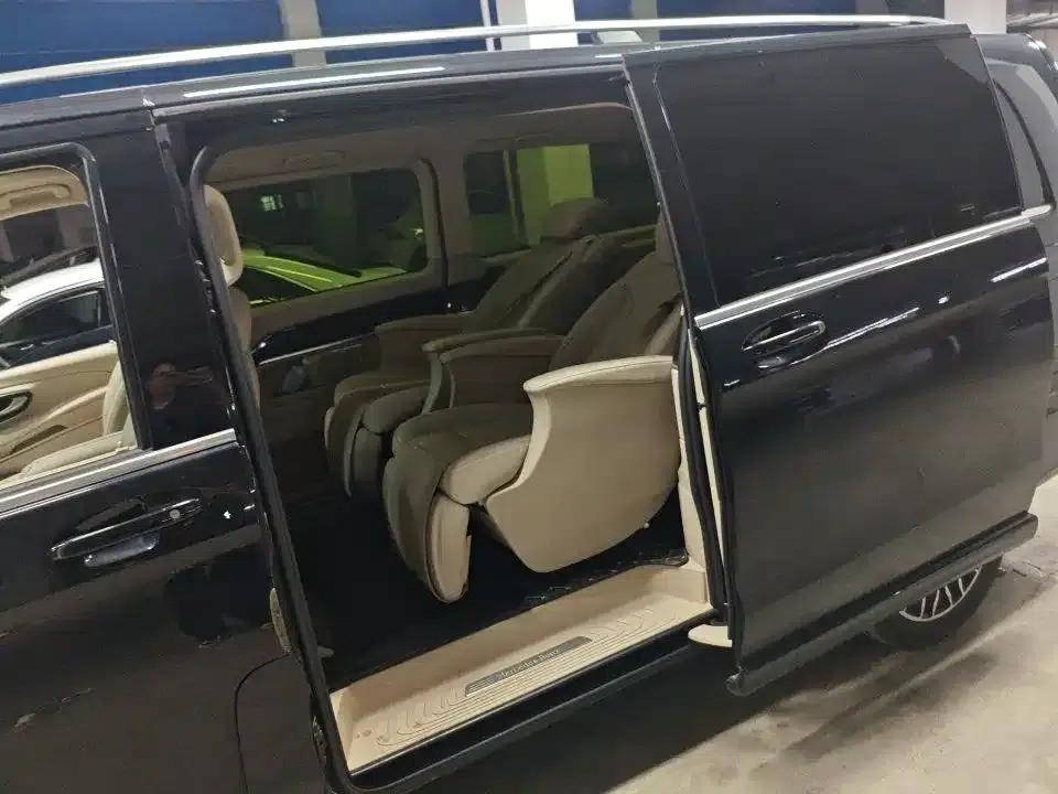 Mercedes-Benz V-Class 2018 V 260 L Premium Extended Edition (China VI Emission Standard) — миниатюра 4