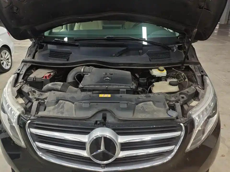 Mercedes-Benz V-Class 2018 V 260 L Premium Extended Edition (China VI Emission Standard) — миниатюра 7
