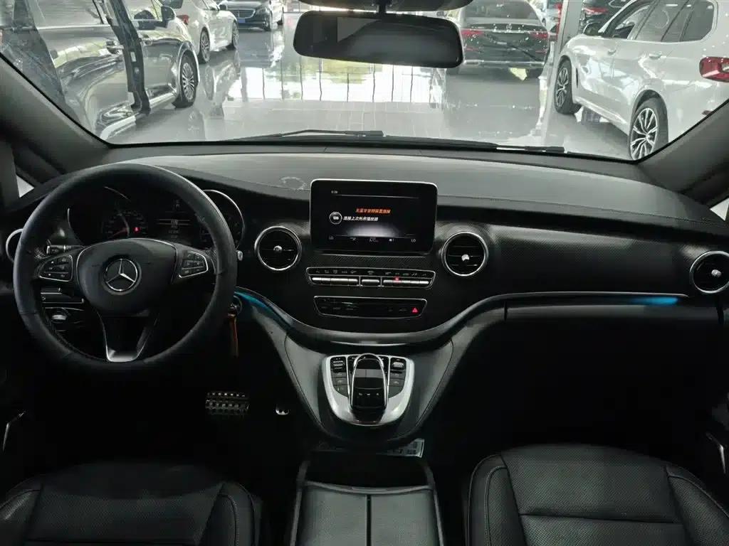 Mercedes-Benz V-Class 2018 V 260 Premium Edition (China V Emission Standard) — миниатюра 11