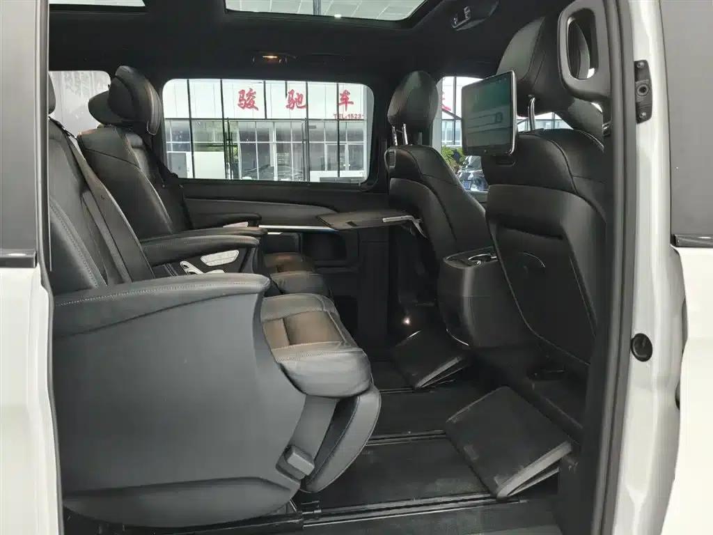 Mercedes-Benz V-Class 2018 V 260 Premium Edition (China V Emission Standard) — миниатюра 14