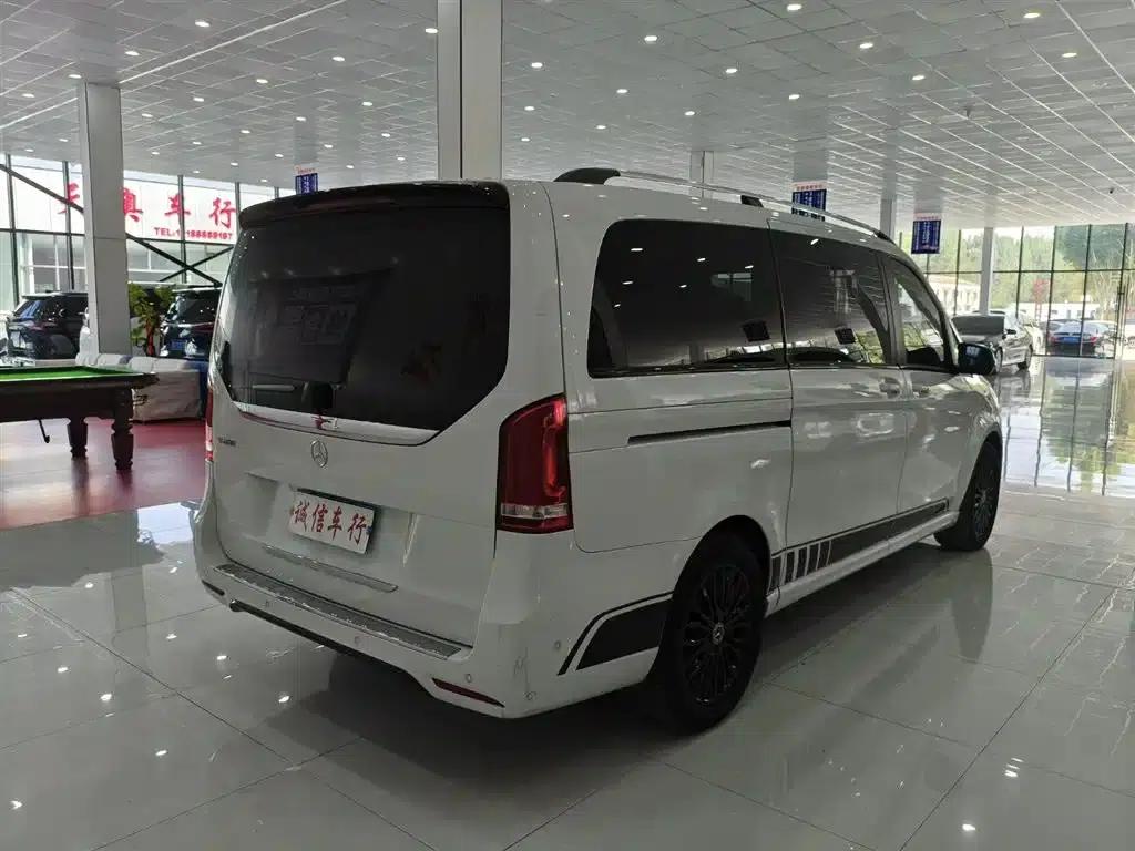Mercedes-Benz V-Class 2018 V 260 Premium Edition (China V Emission Standard) — миниатюра 4