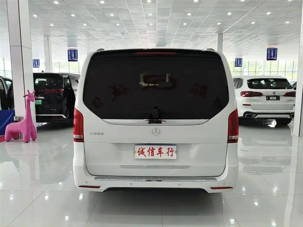 Mercedes-Benz V-Class 2018 V 260 Premium Edition (China V Emission Standard) — миниатюра 5