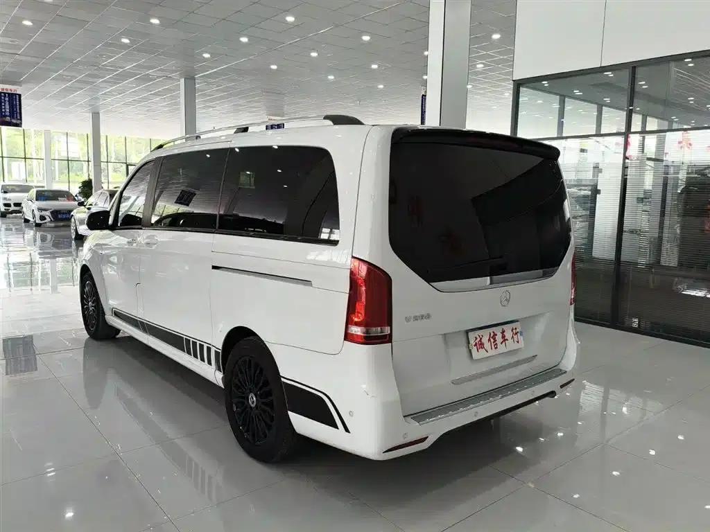 Mercedes-Benz V-Class 2018 V 260 Premium Edition (China V Emission Standard) — миниатюра 6