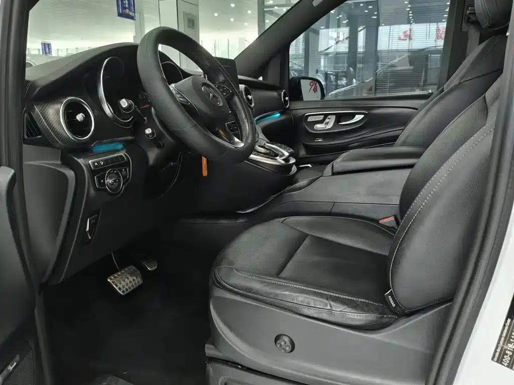Mercedes-Benz V-Class 2018 V 260 Premium Edition (China V Emission Standard) — миниатюра 8
