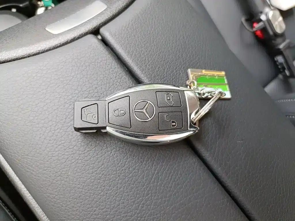 Mercedes-Benz V-Class 2022 V 260 Premium Edition — миниатюра 12