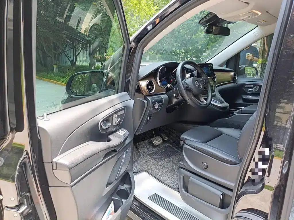 Mercedes-Benz V-Class 2022 V 260 Premium Edition — миниатюра 14