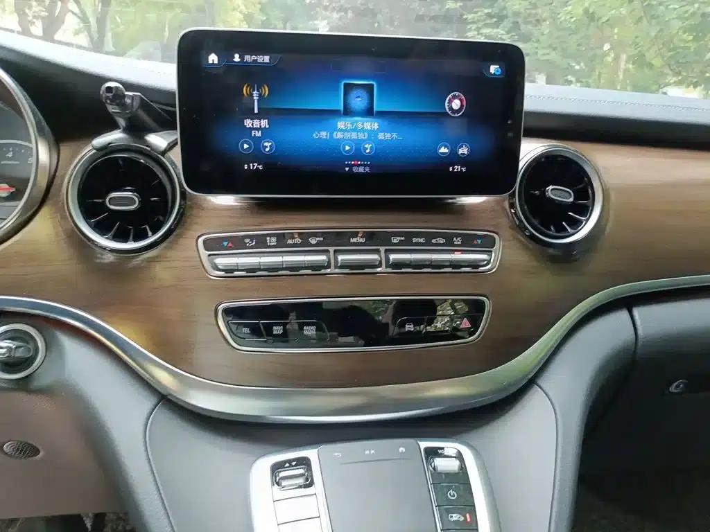 Mercedes-Benz V-Class 2022 V 260 Premium Edition — миниатюра 6