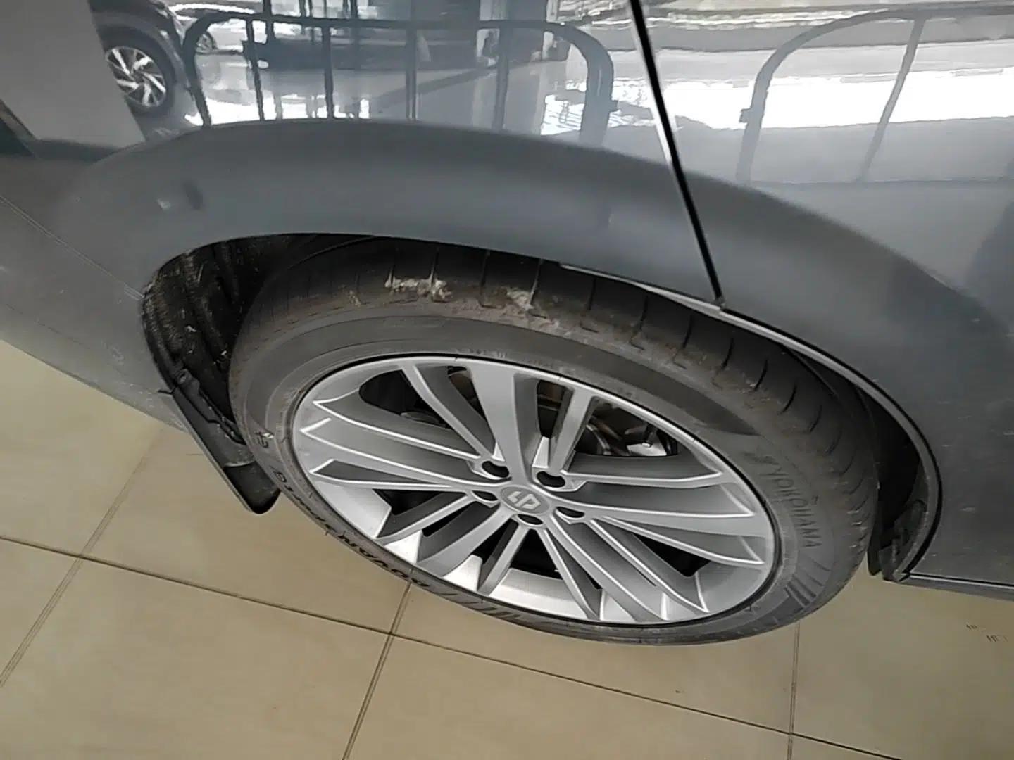 Leapmotor C16 2024 Pure Electric 520 Deluxe Edition — миниатюра 11