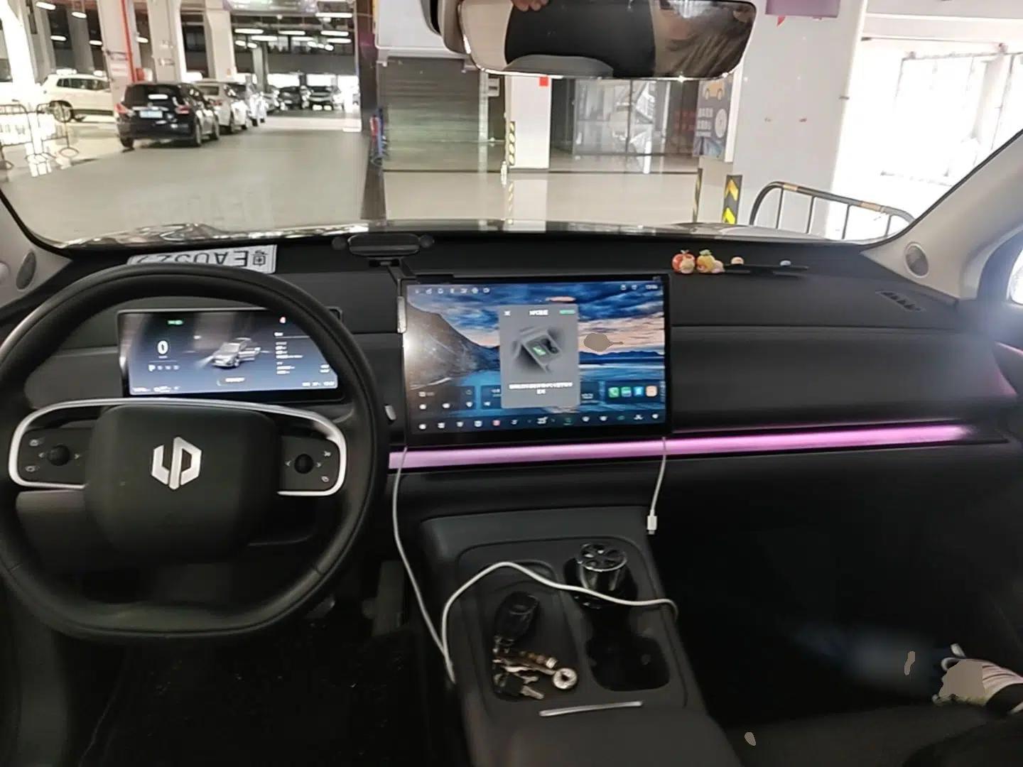 Leapmotor C16 2024 Pure Electric 520 Deluxe Edition — миниатюра 17