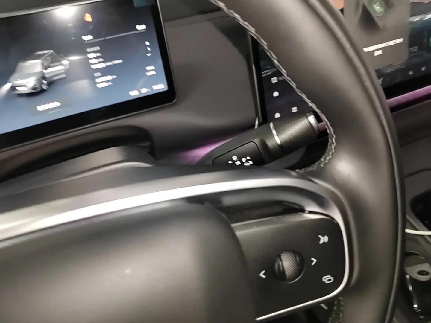 Leapmotor C16 2024 Pure Electric 520 Deluxe Edition — миниатюра 21