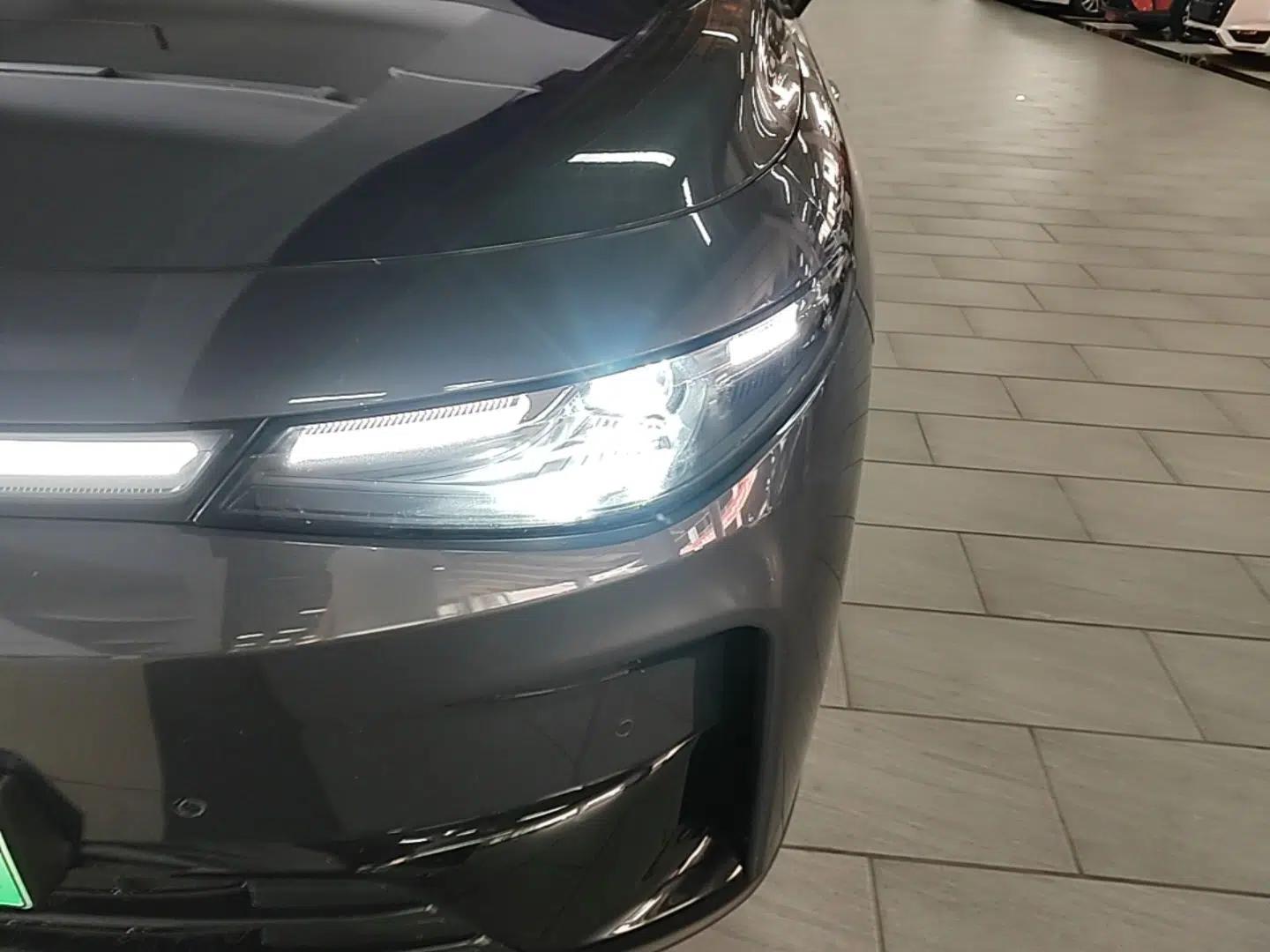 Leapmotor C16 2024 Pure Electric 520 Deluxe Edition — миниатюра 8