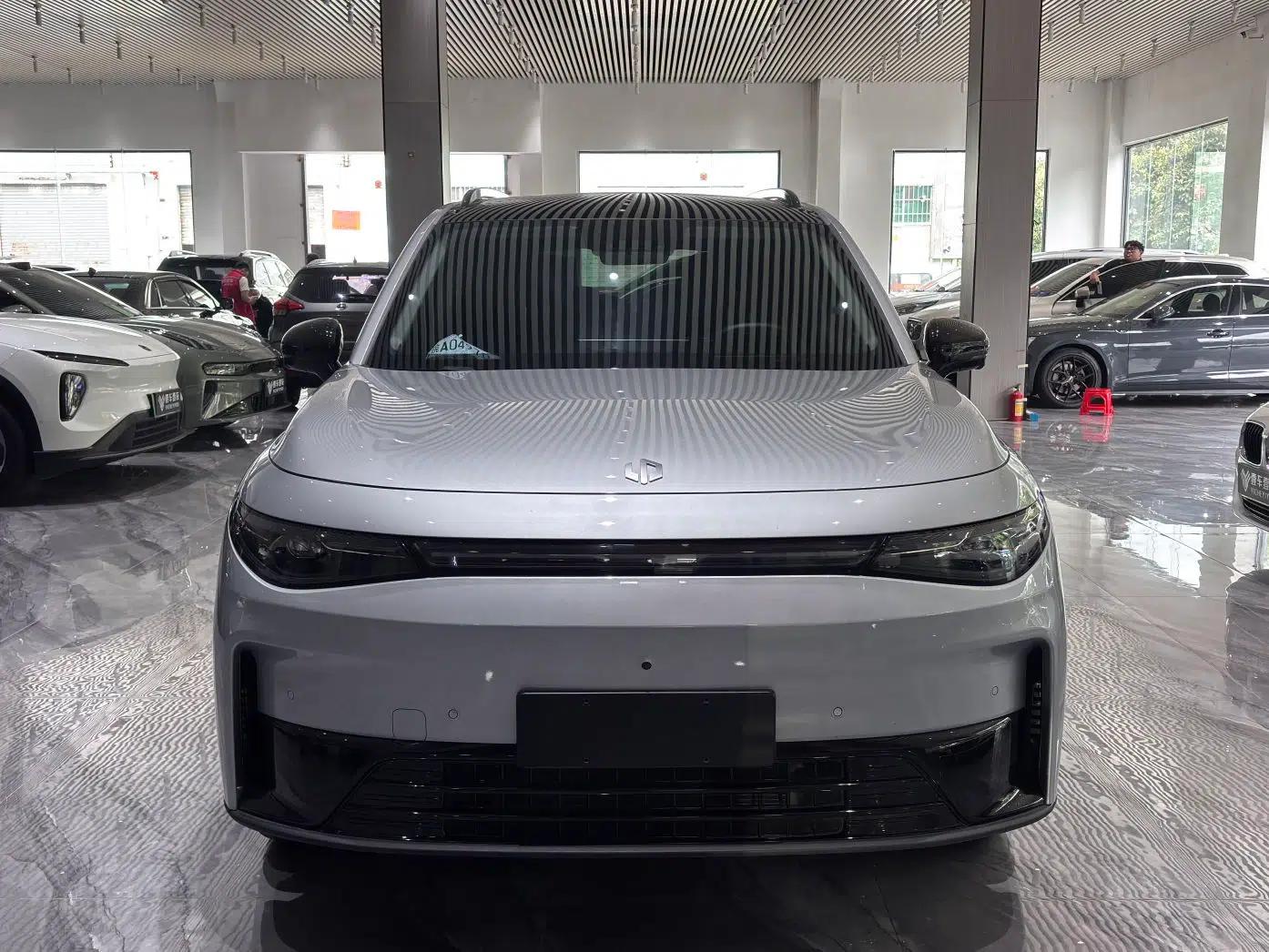 Leapmotor C16 2024 Pure Electric 520 Deluxe Edition — миниатюра 13
