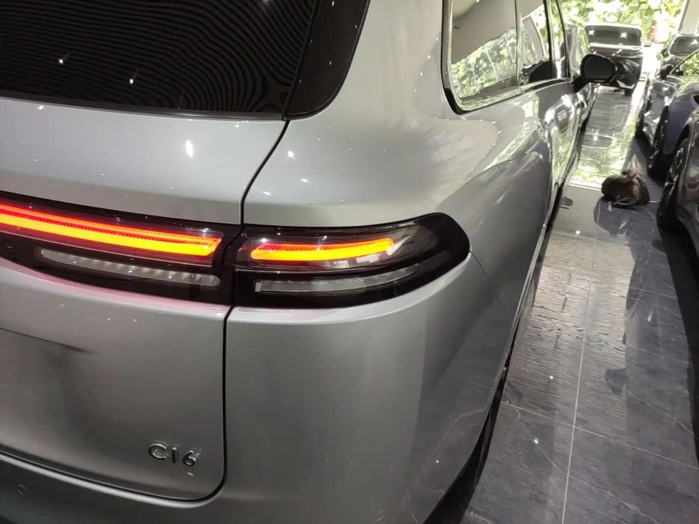 Leapmotor C16 2024 Pure Electric 520 Deluxe Edition — миниатюра 9