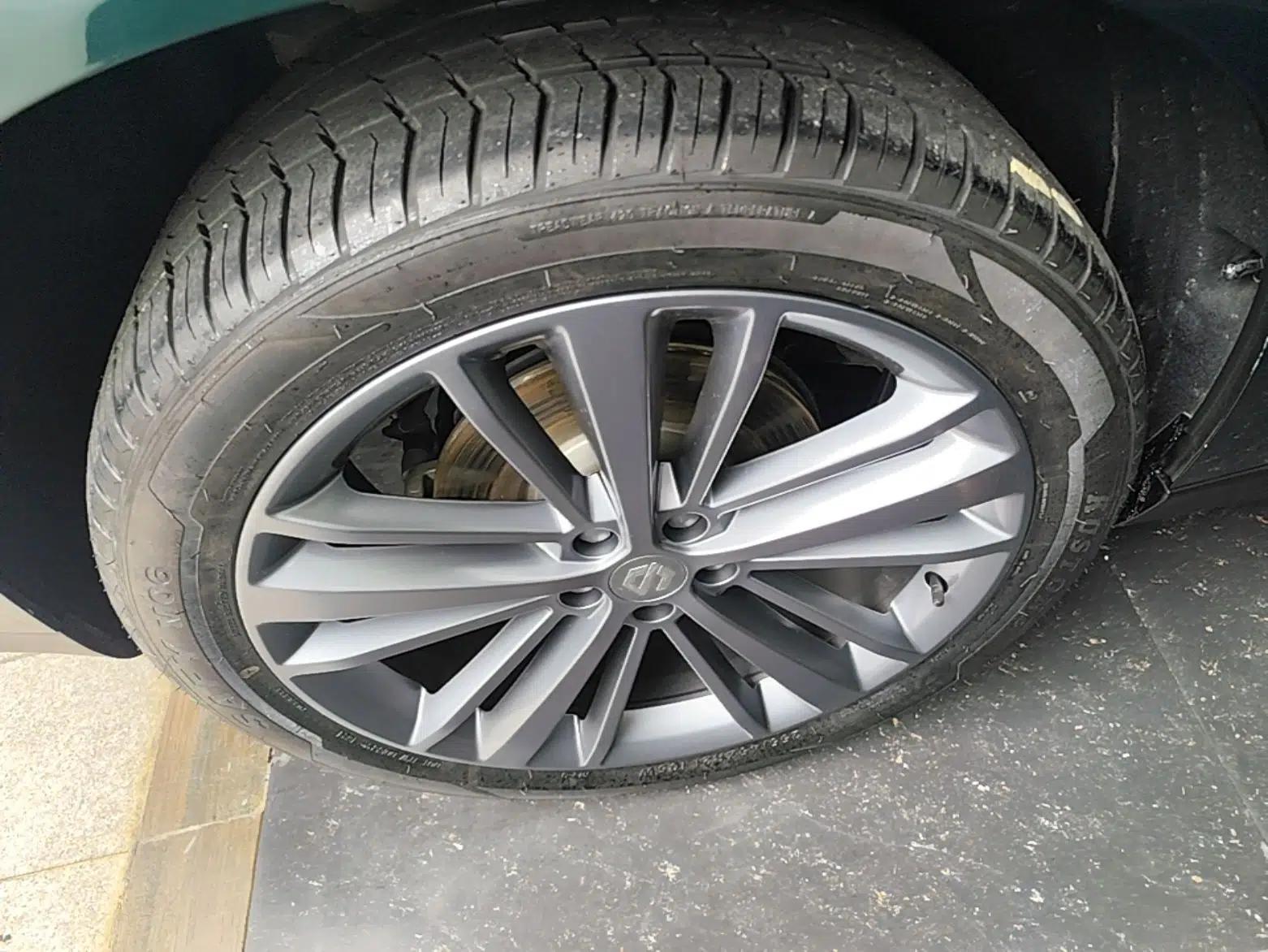 Leapmotor C16 2024 Pure Electric 520 Deluxe Edition — миниатюра 11