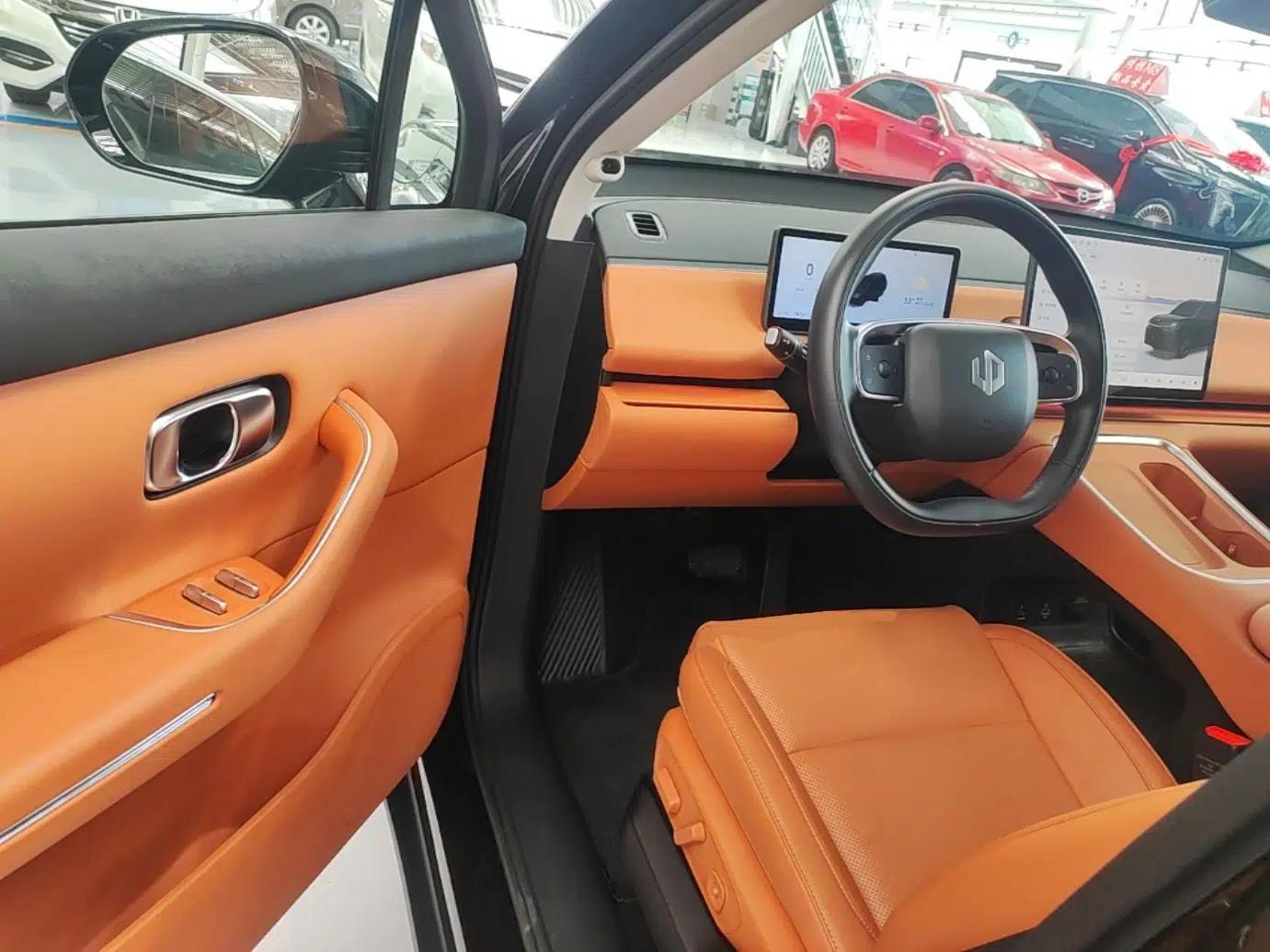 Leapmotor C16 2026 Extended-Range 280 LiDAR Zhizun Edition 6 Seats — миниатюра 23