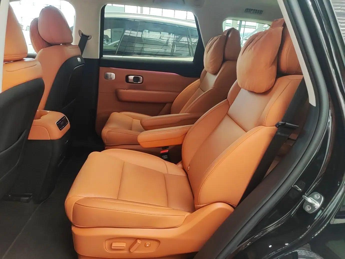 Leapmotor C16 2026 Extended-Range 280 LiDAR Zhizun Edition 6 Seats — миниатюра 25
