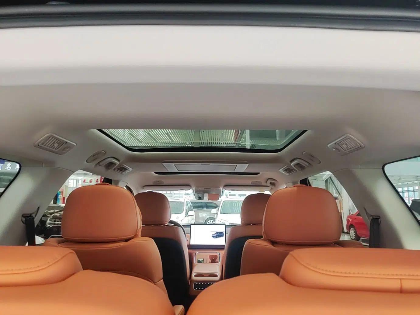 Leapmotor C16 2026 Extended-Range 280 LiDAR Zhizun Edition 6 Seats — миниатюра 26