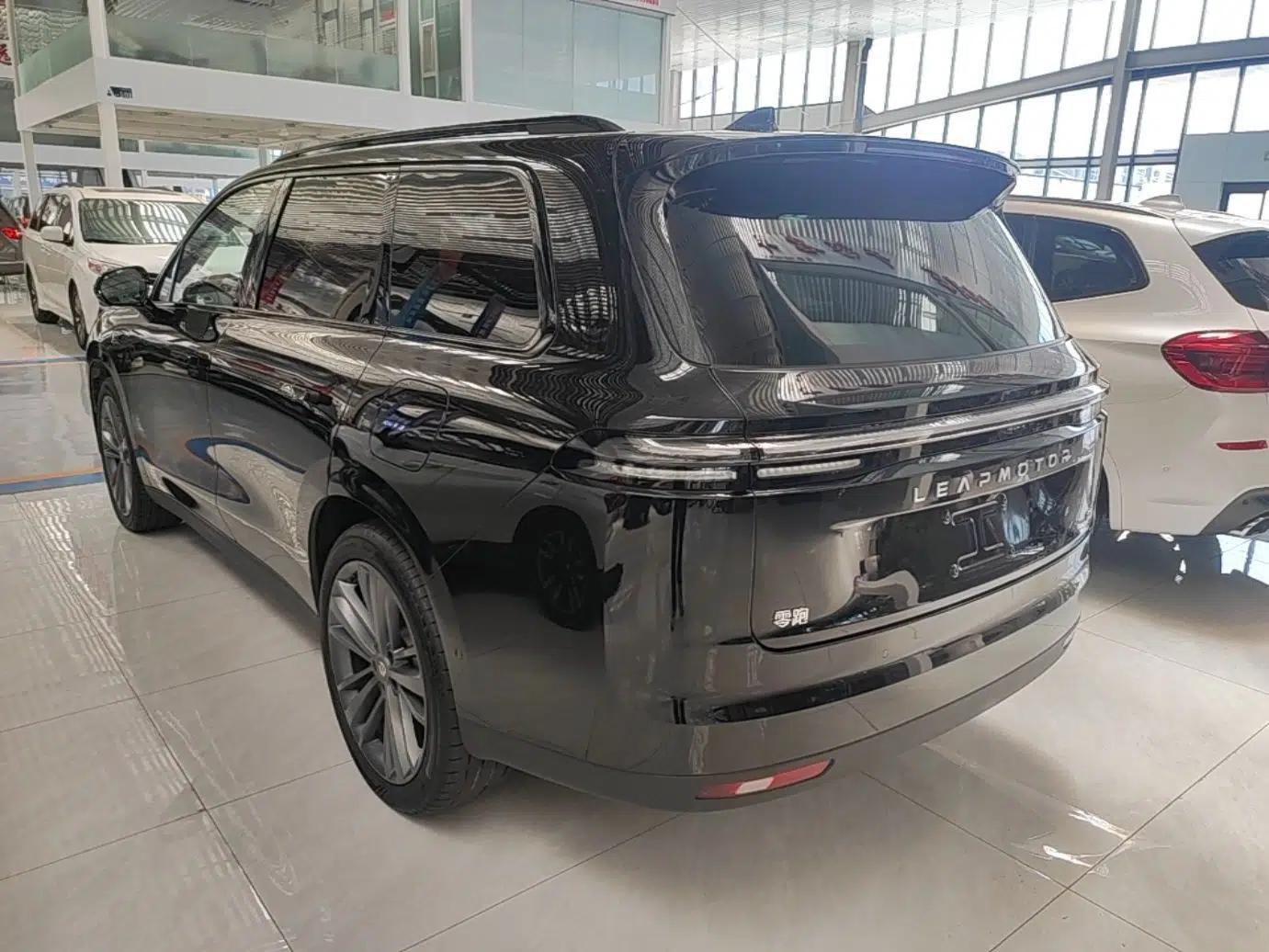 Leapmotor C16 2026 Extended-Range 280 LiDAR Zhizun Edition 6 Seats — миниатюра 4