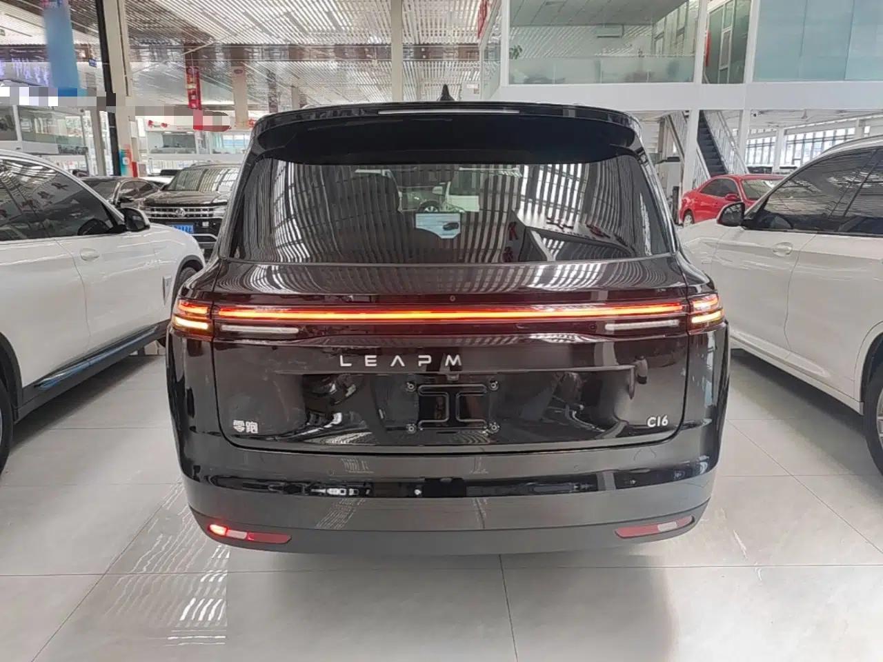 Leapmotor C16 2026 Extended-Range 280 LiDAR Zhizun Edition 6 Seats — миниатюра 5