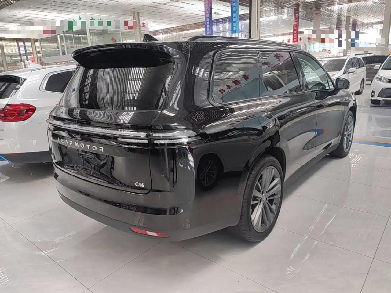 Leapmotor C16 2026 Extended-Range 280 LiDAR Zhizun Edition 6 Seats — миниатюра 6