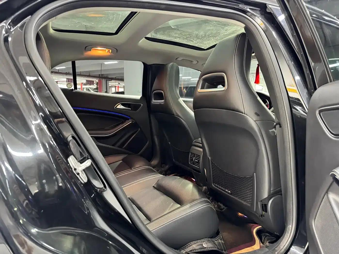 2015 Mercedes-Benz GLA 220 4MATIC Luxury — миниатюра 17