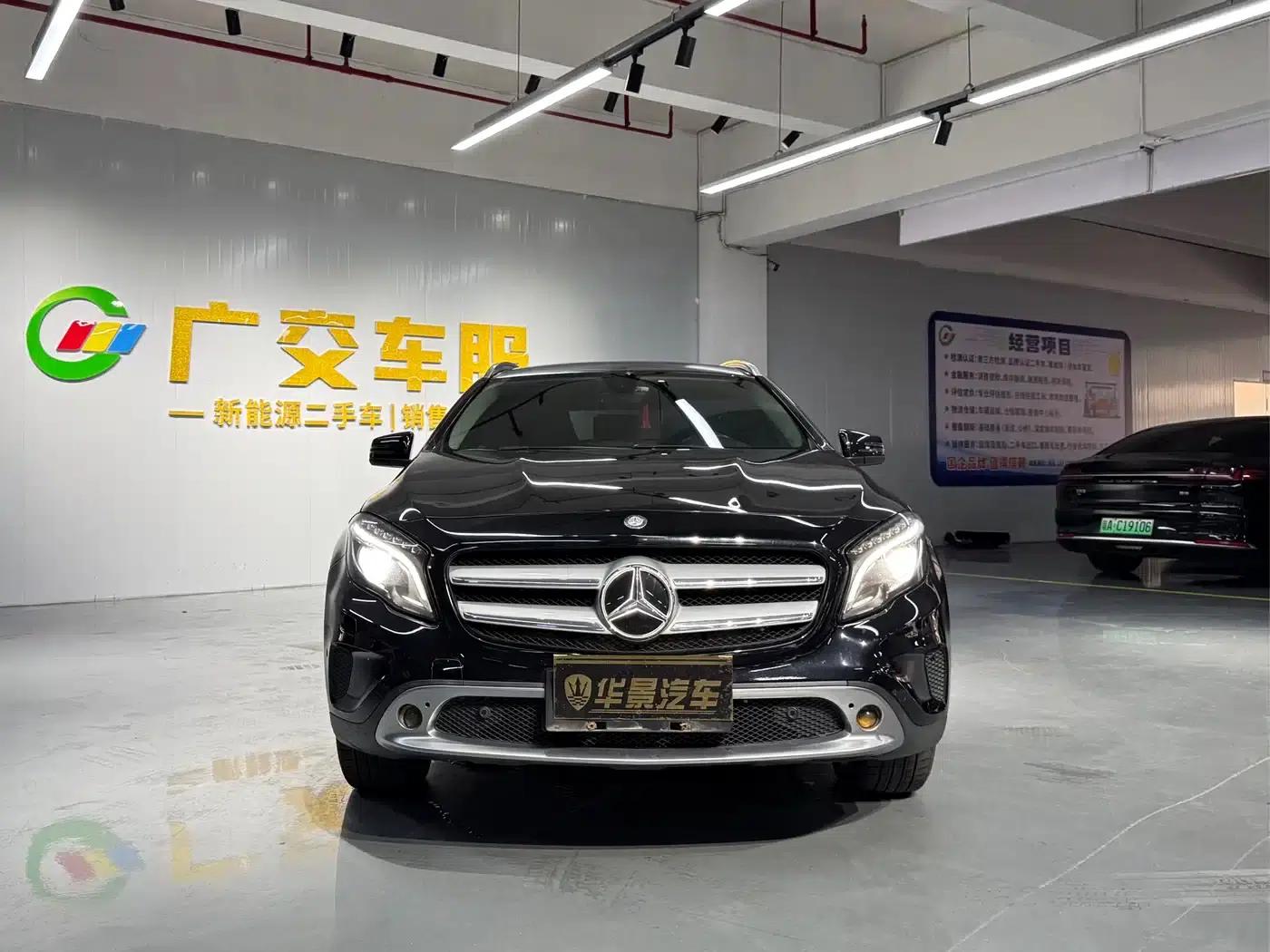 2015 Mercedes-Benz GLA 220 4MATIC Luxury — миниатюра 3